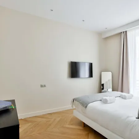 Family Retreat - Le Marais - With Ac